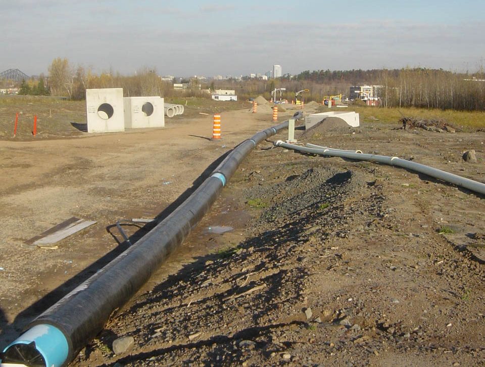 Pre-insulated PVC pipes for above-ground water distribution networks in the northern regions of Quebec.